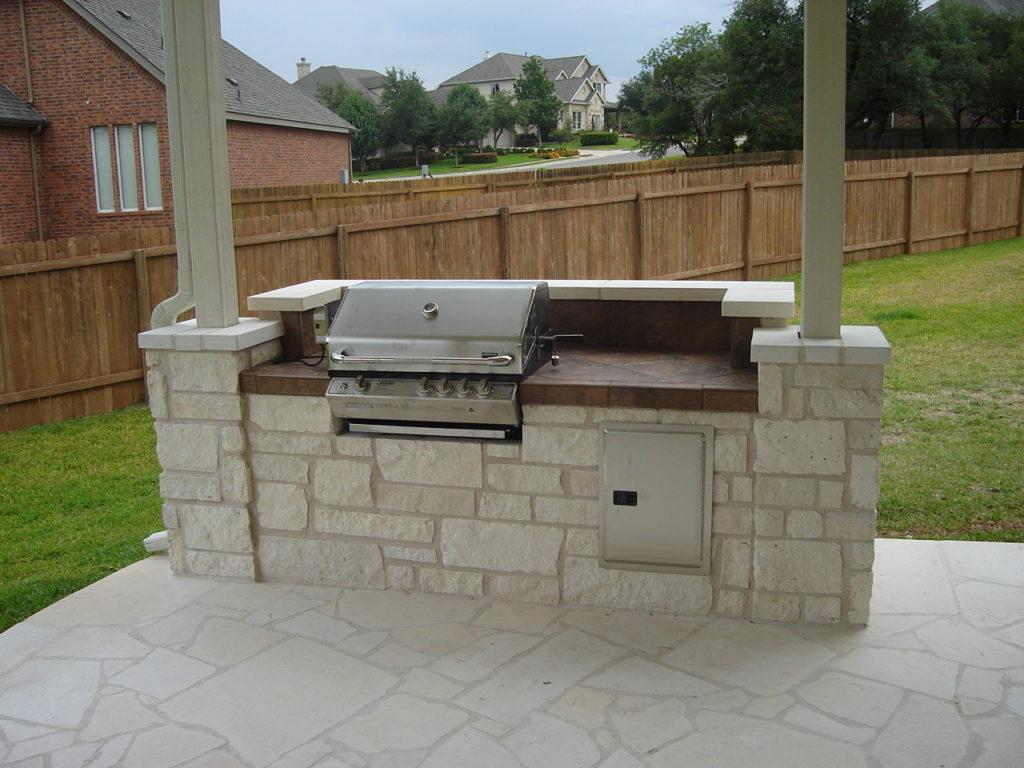 outdoor kitchens -Round-Rock