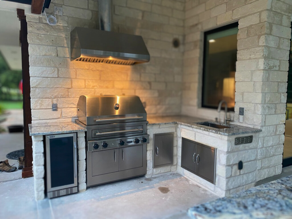 Outdoor kitchen